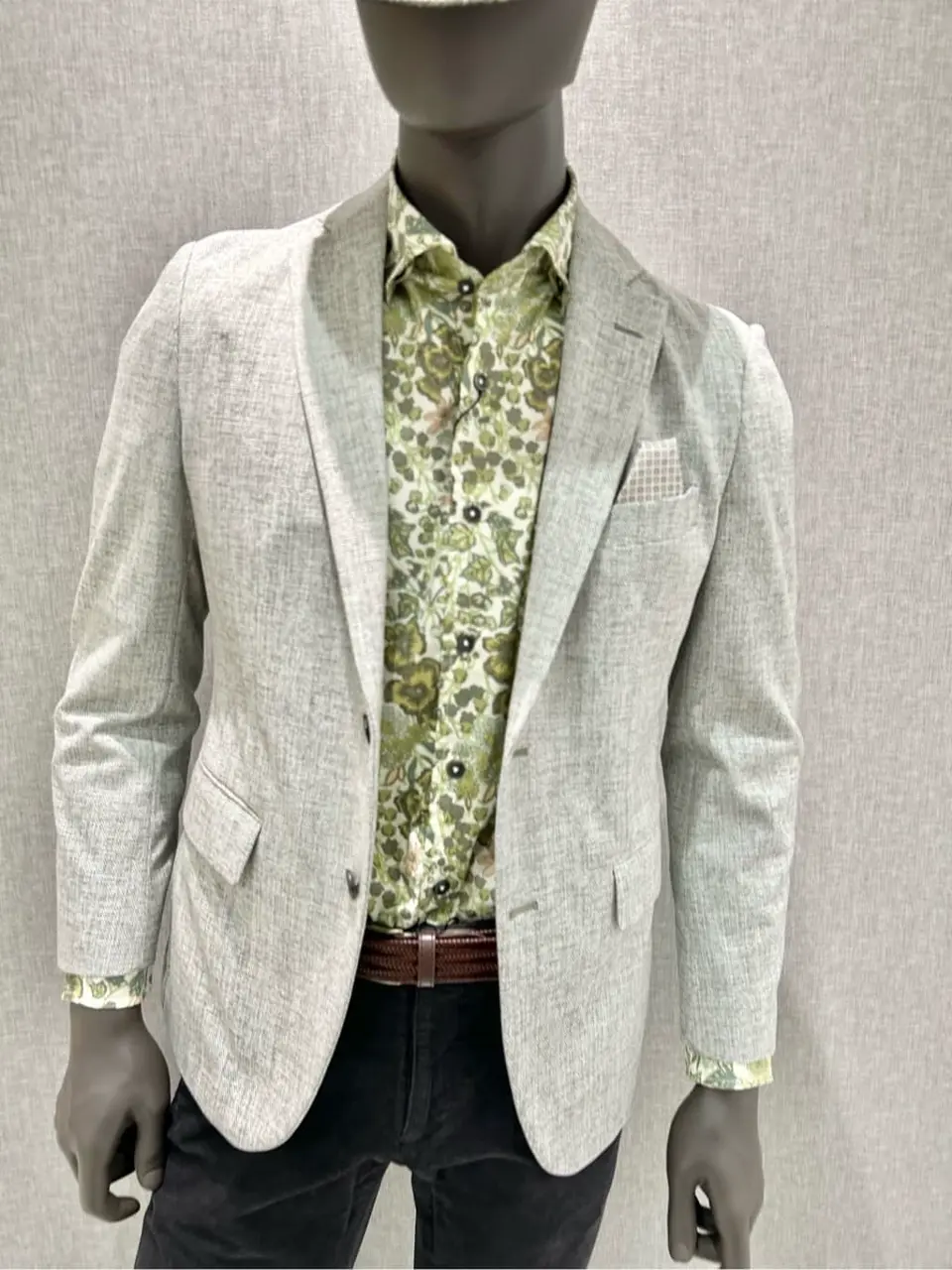 JOSEPH ABBOUD 上田 コーディネート画像