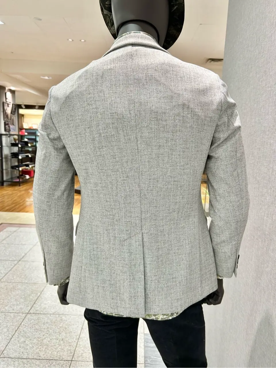 JOSEPH ABBOUD 上田 コーディネート画像