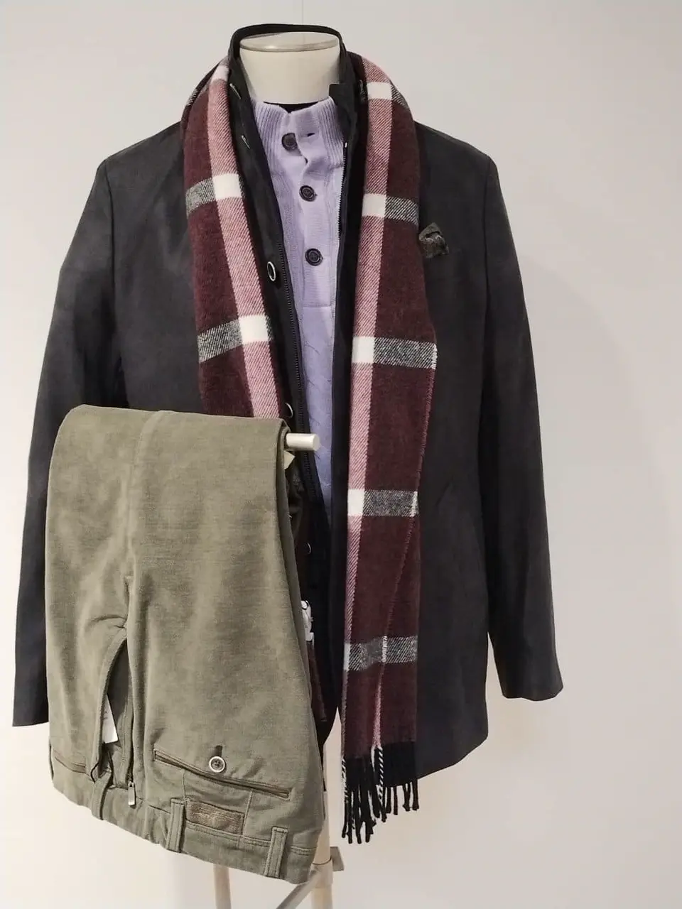 JOSEPH ABBOUD 三宅 コーディネート画像