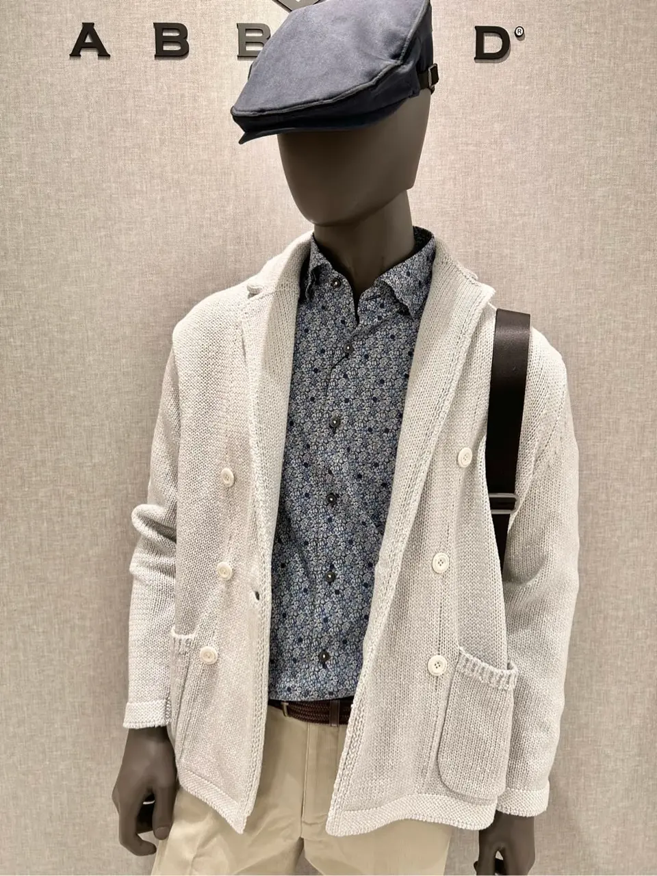 JOSEPH ABBOUD 上田 コーディネート画像