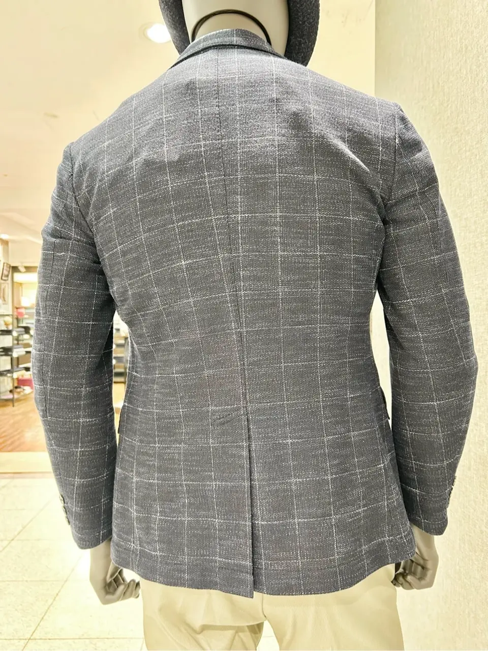 JOSEPH ABBOUD 上田 コーディネート画像