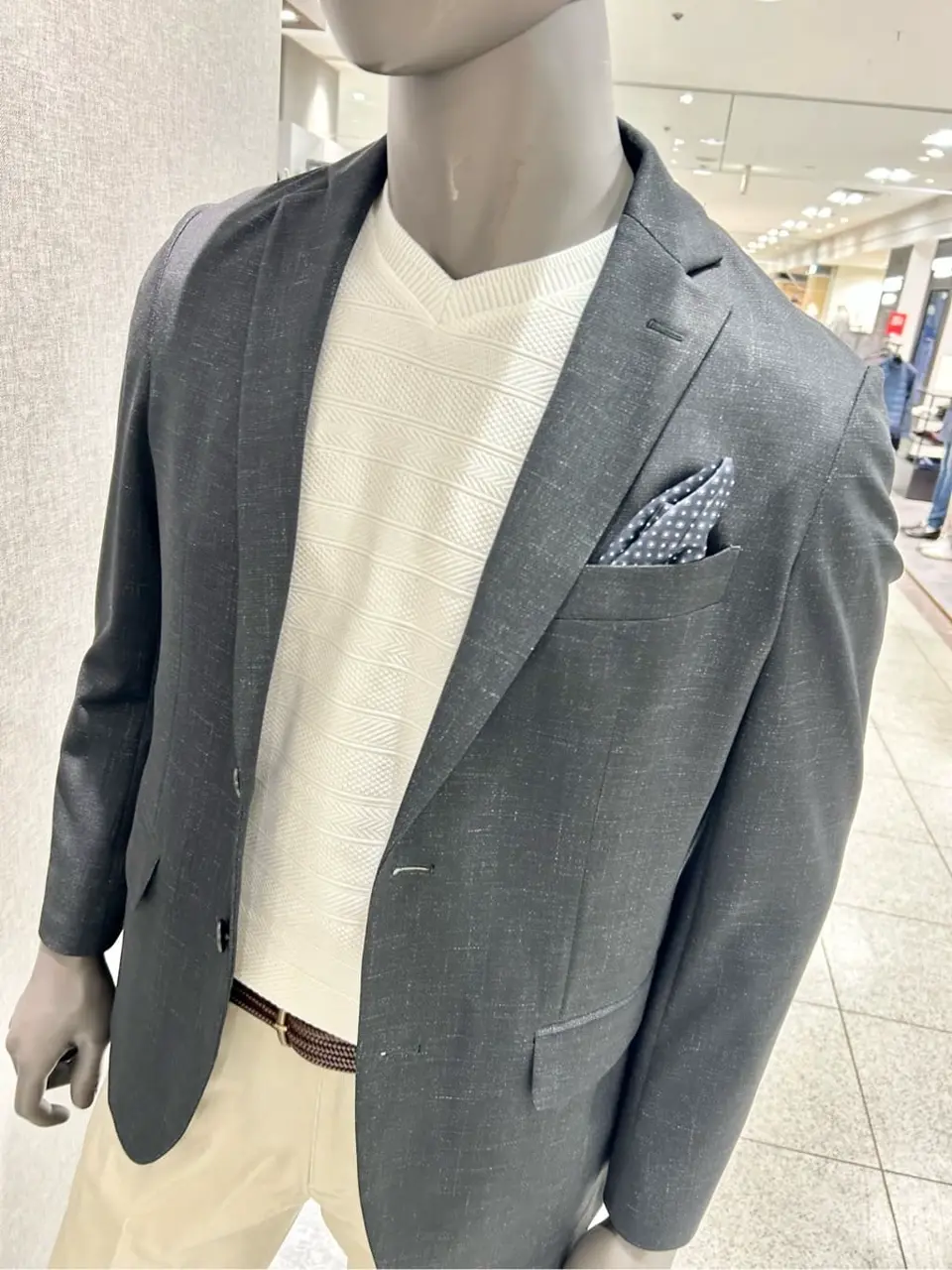 JOSEPH ABBOUD 上田 コーディネート画像