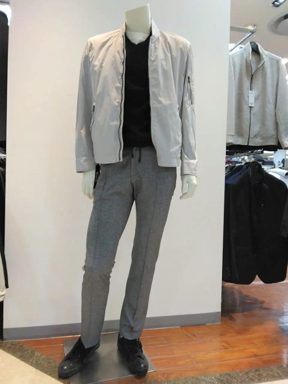 JOSEPH ABBOUD 　伊丹 コーディネート画像