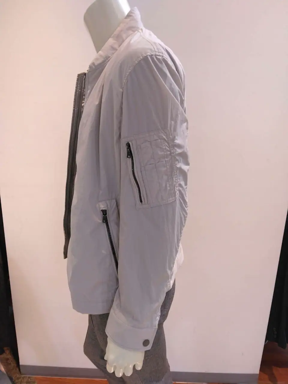 JOSEPH ABBOUD 　伊丹 コーディネート画像