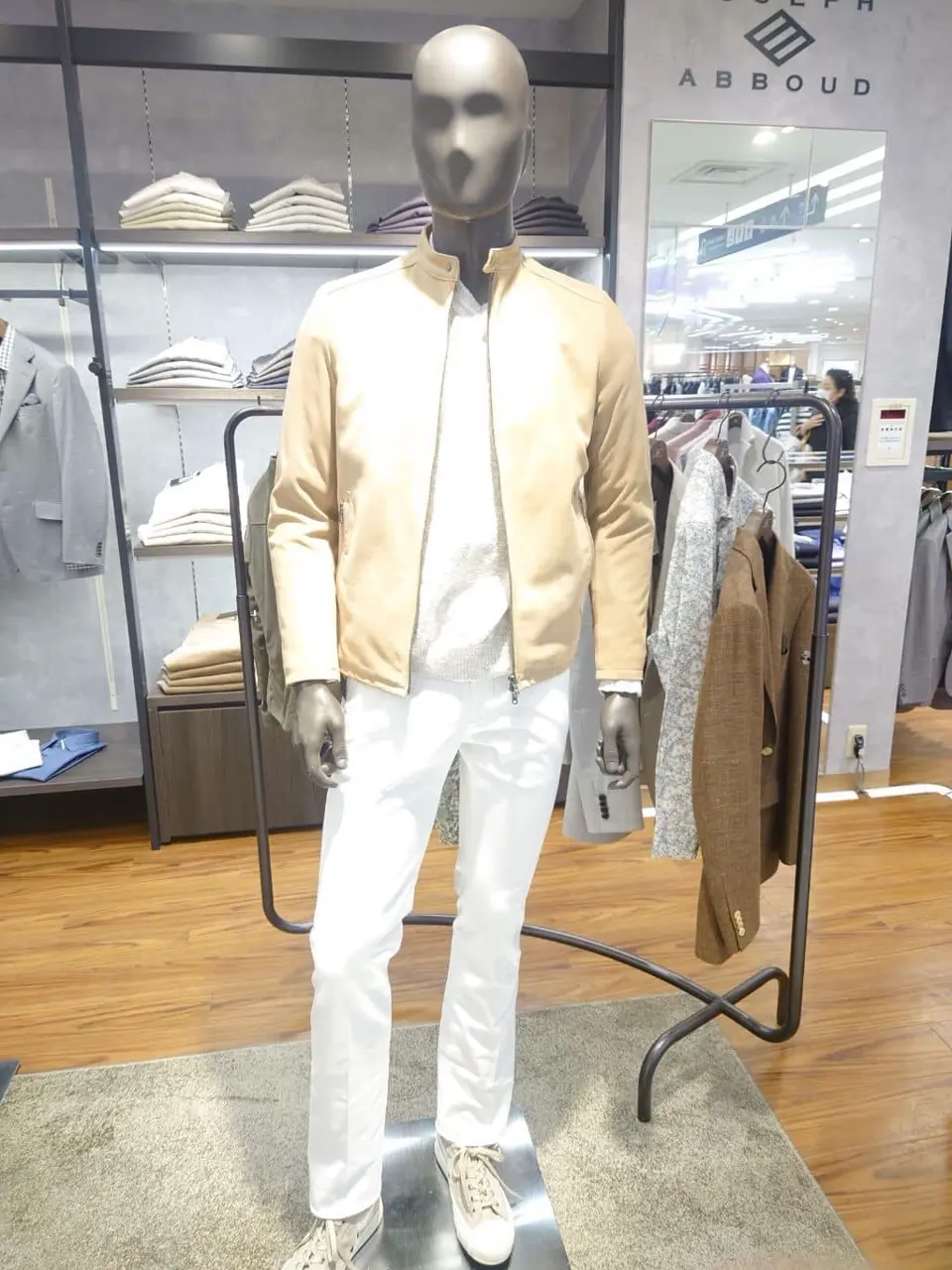 JOSEPH ABBOUD 三宅 コーディネート画像