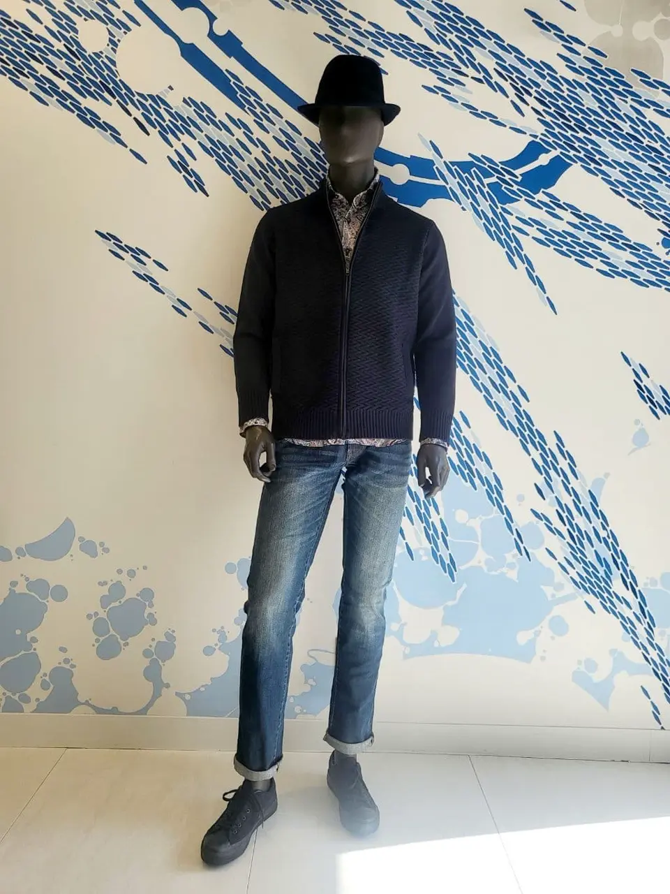 JOSEPH ABBOUD 亀井 コーディネート画像