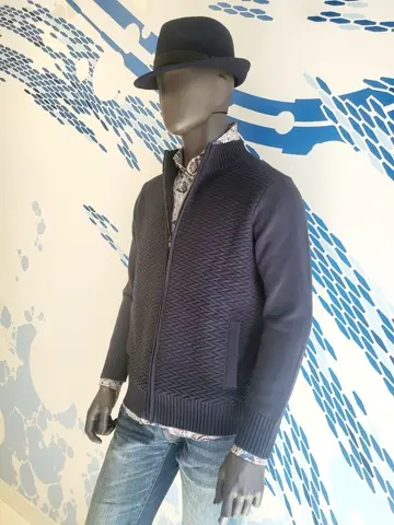 JOSEPH ABBOUD 亀井 コーディネート画像