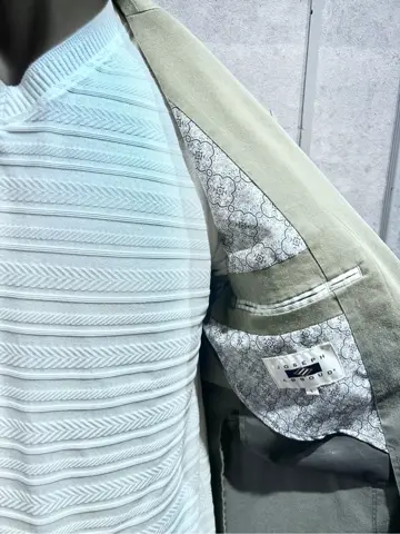 JOSEPH ABBOUD 二澤 コーディネート画像