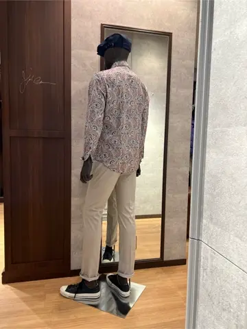 JOSEPH ABBOUD 上條 コーディネート画像