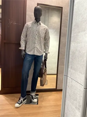 JOSEPH ABBOUD 上條 コーディネート画像