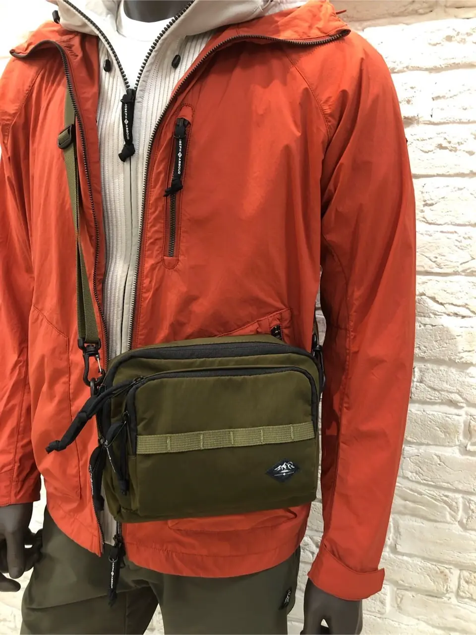 JOSEPH ABBOUD 山口 コーディネート画像