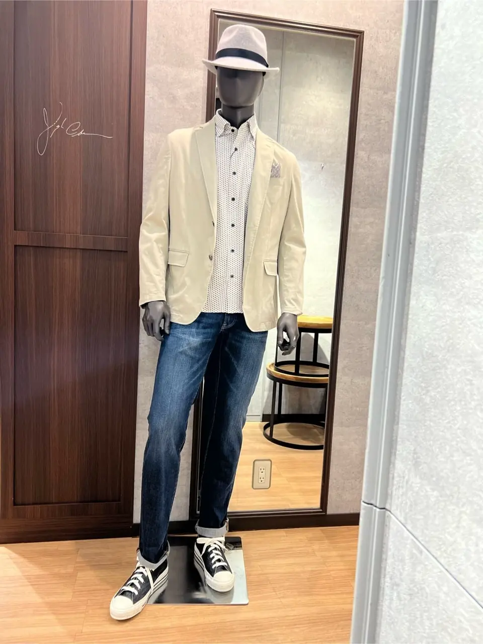 JOSEPH ABBOUD 上條 コーディネート画像