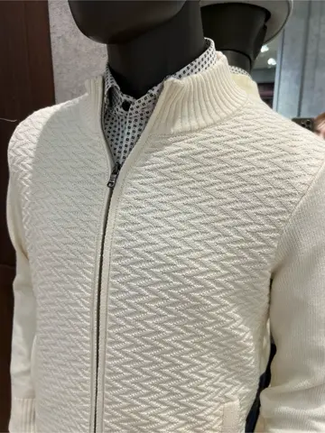 JOSEPH ABBOUD 上條 コーディネート画像