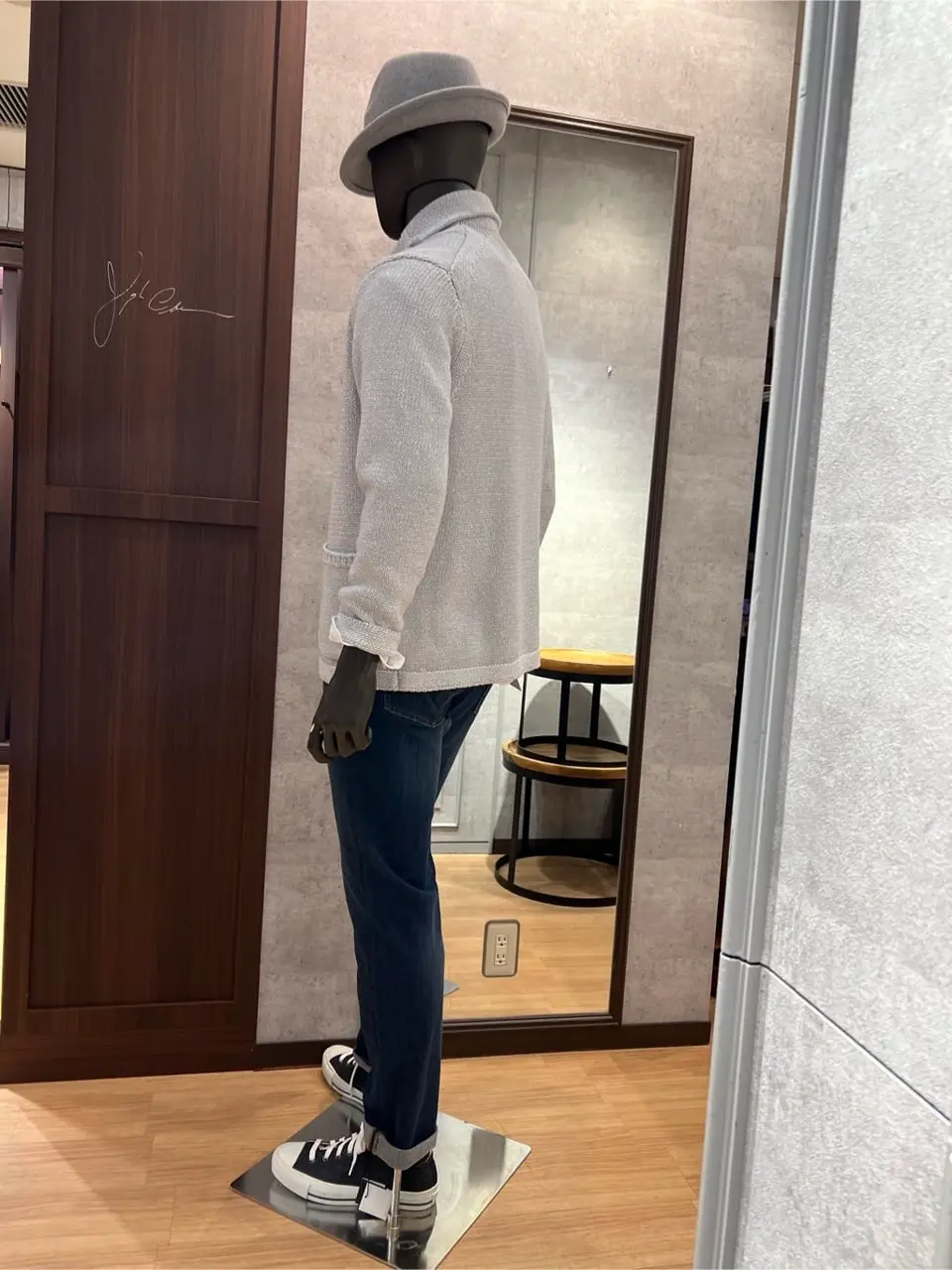 JOSEPH ABBOUD 上條 コーディネート画像