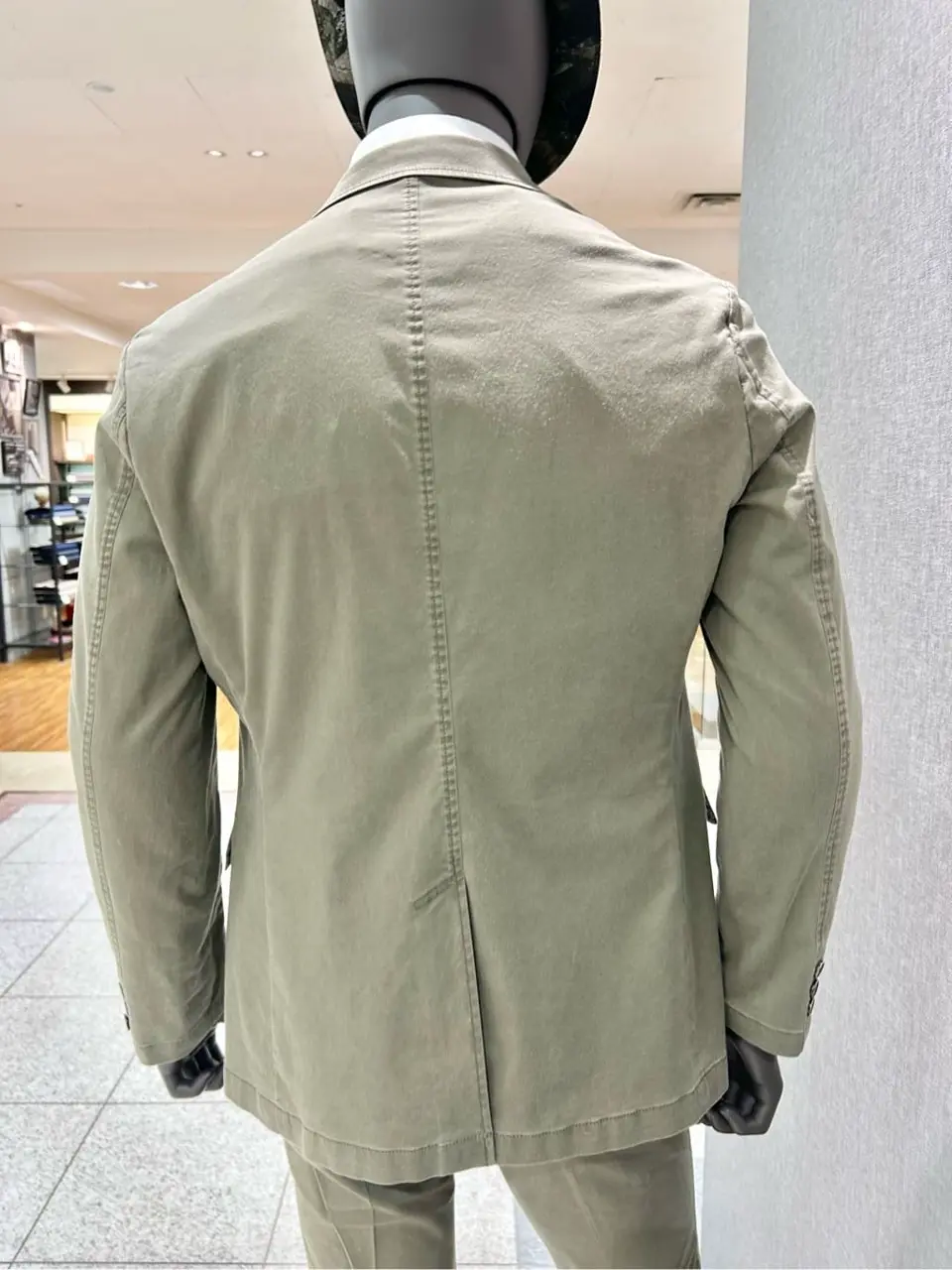 JOSEPH ABBOUD 上田 コーディネート画像