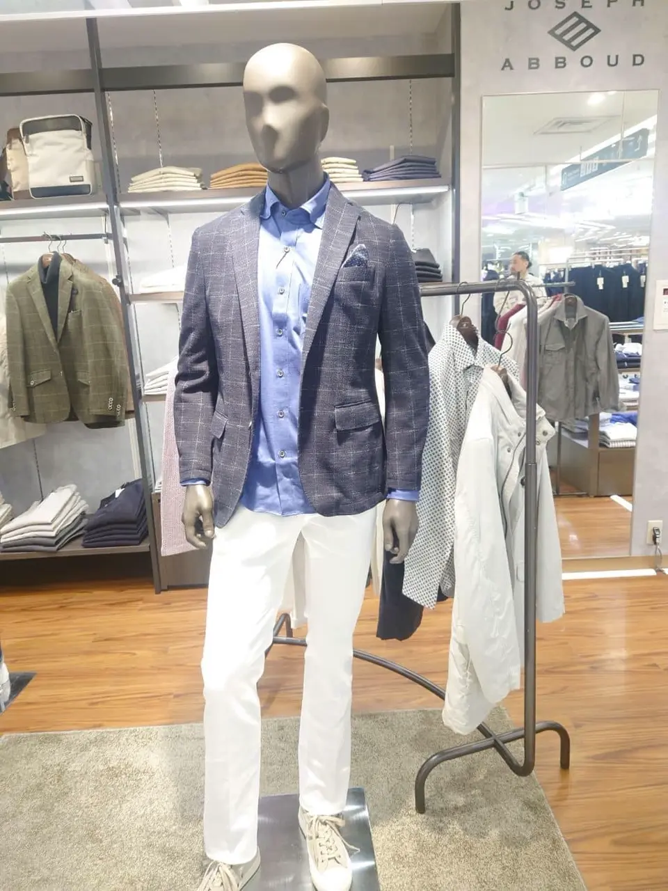 JOSEPH ABBOUD 三宅 コーディネート画像