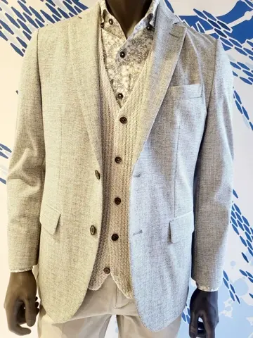 JOSEPH ABBOUD 亀井 コーディネート画像