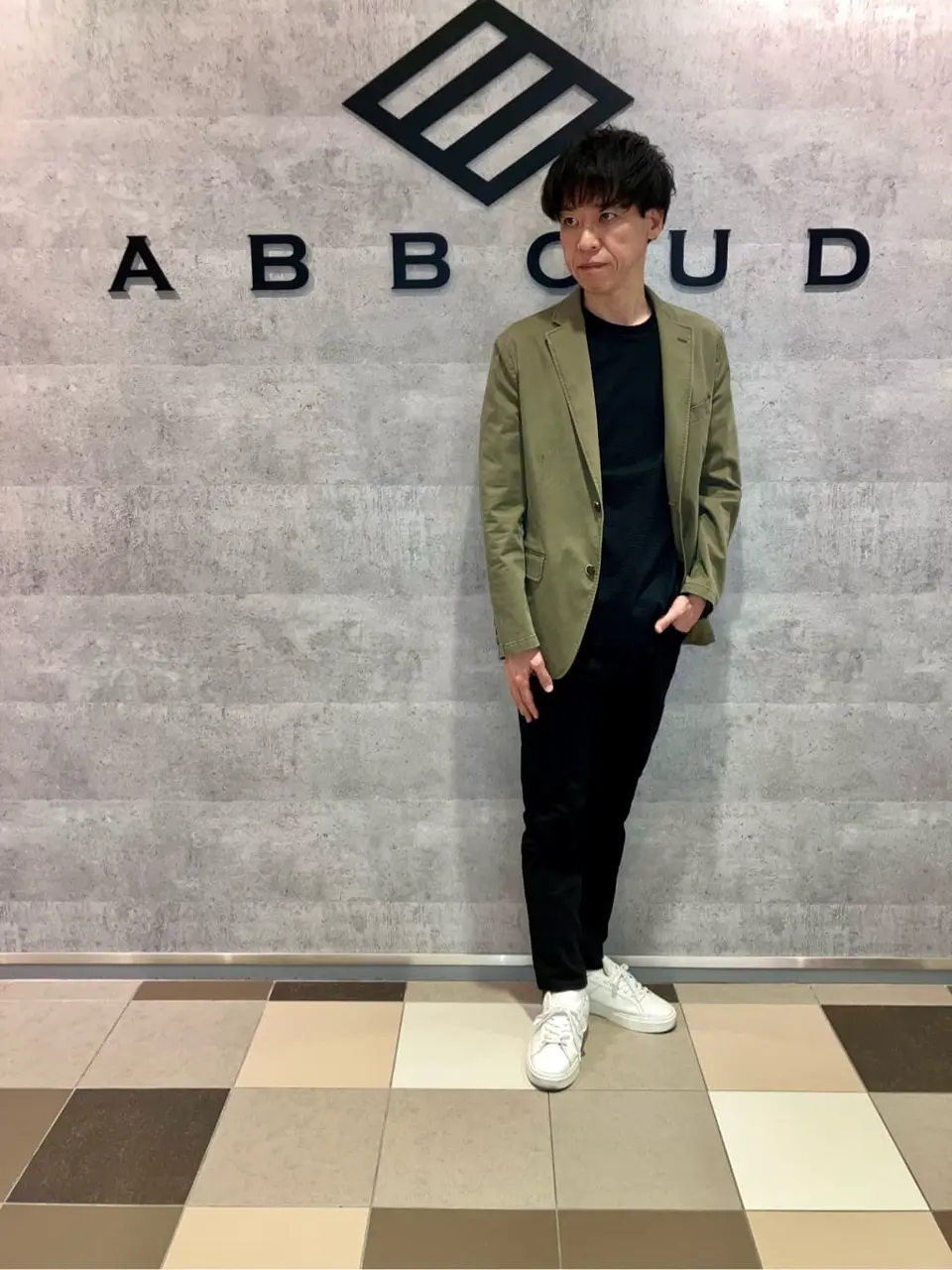 JOSEPH ABBOUD 足立 コーディネート画像