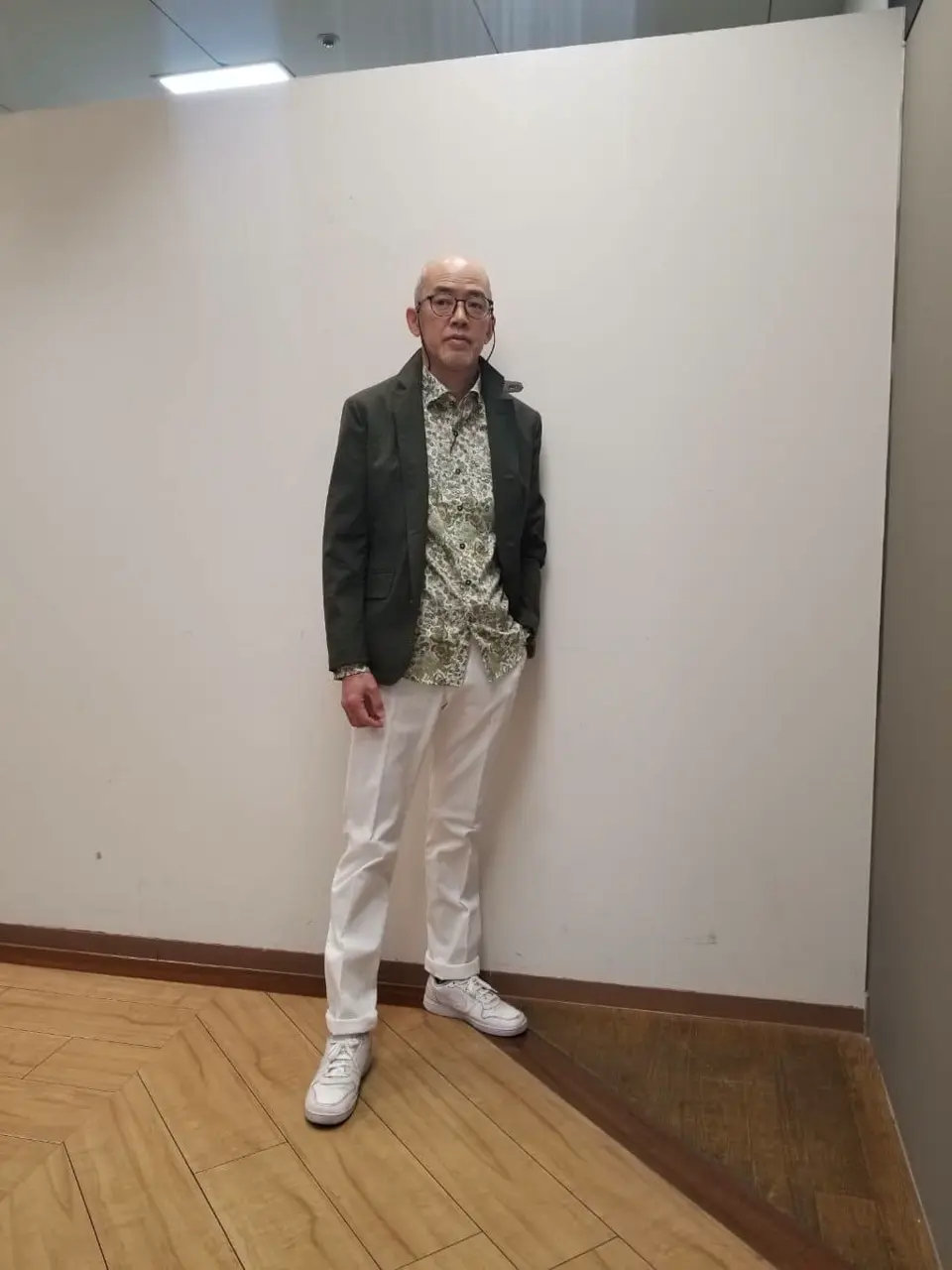  加賀谷 コーディネート画像