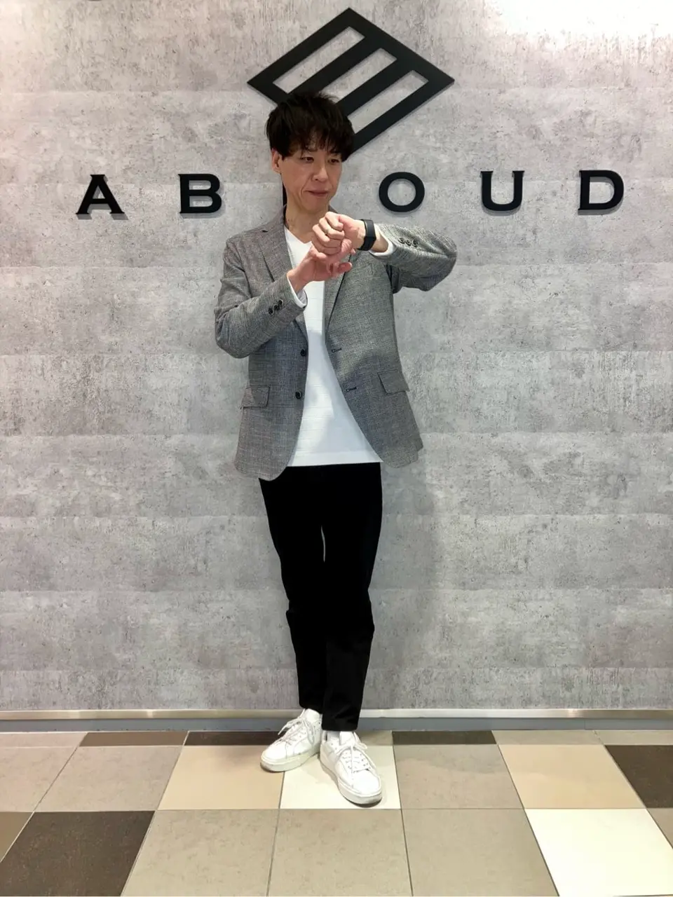 JOSEPH ABBOUD 足立 コーディネート画像