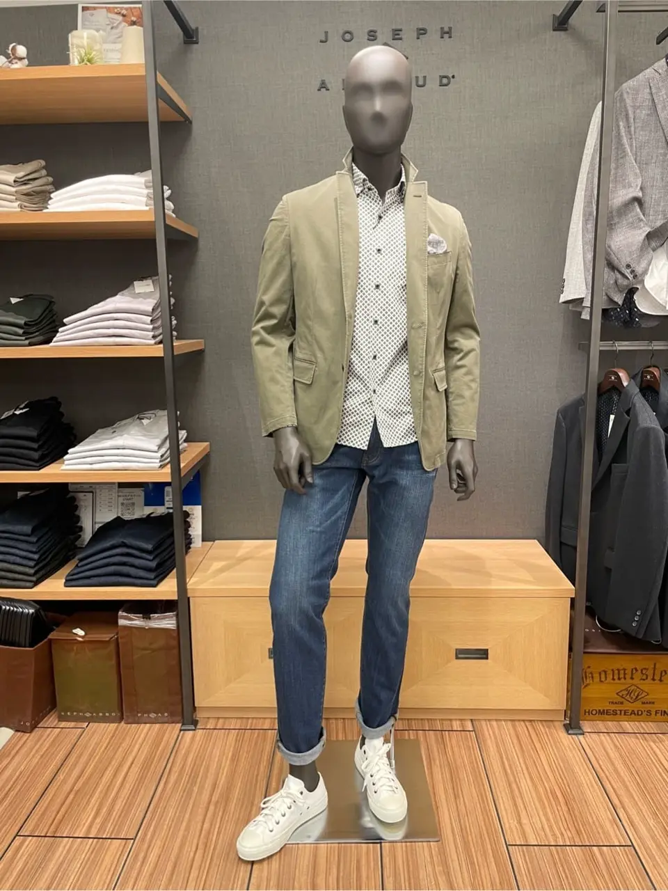 JOSEPH ABBOUD 藤原 コーディネート画像