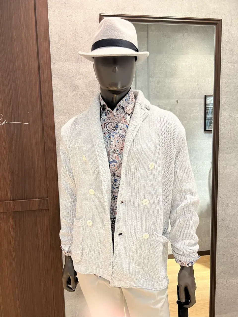 JOSEPH ABBOUD 上條 コーディネート画像