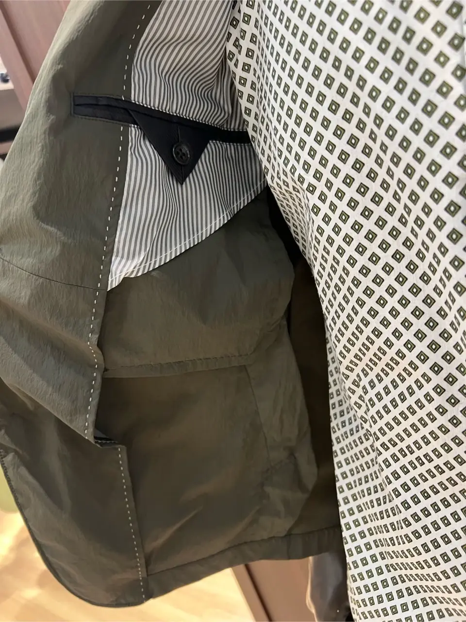 JOSEPH ABBOUD 上條 コーディネート画像