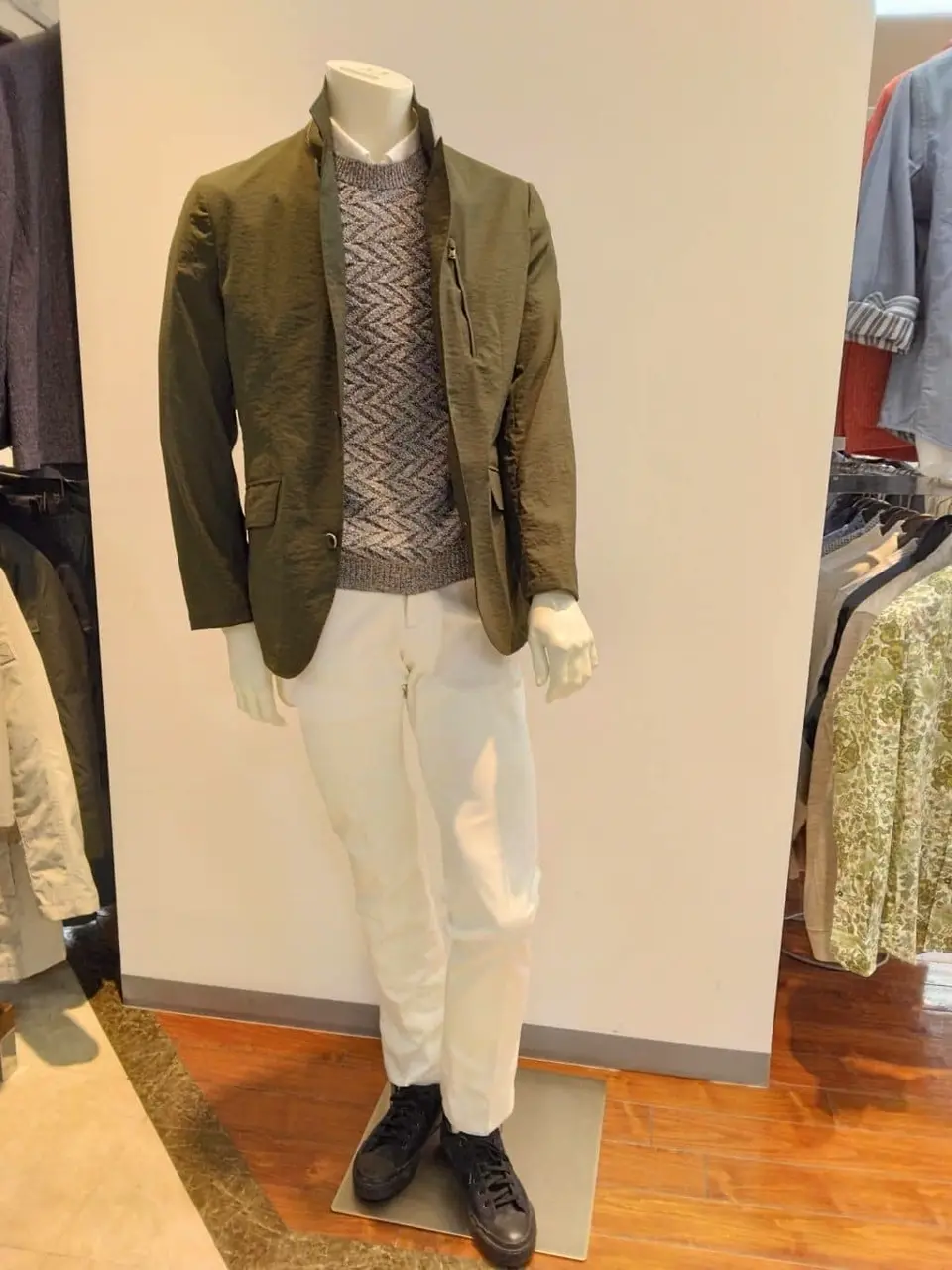 JOSEPH ABBOUD 　伊丹 コーディネート画像