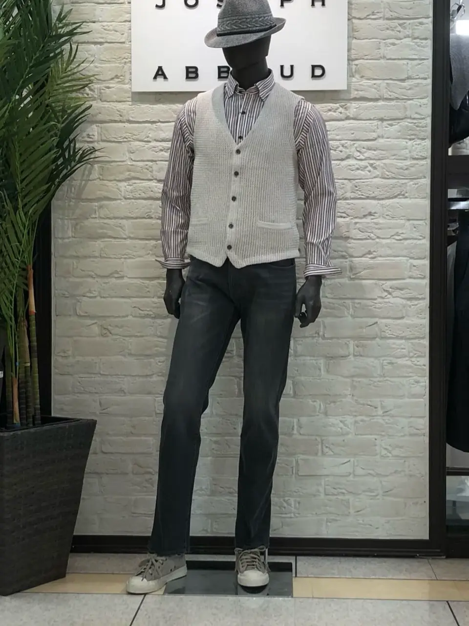 JOSEPH ABBOUD 山口 コーディネート画像