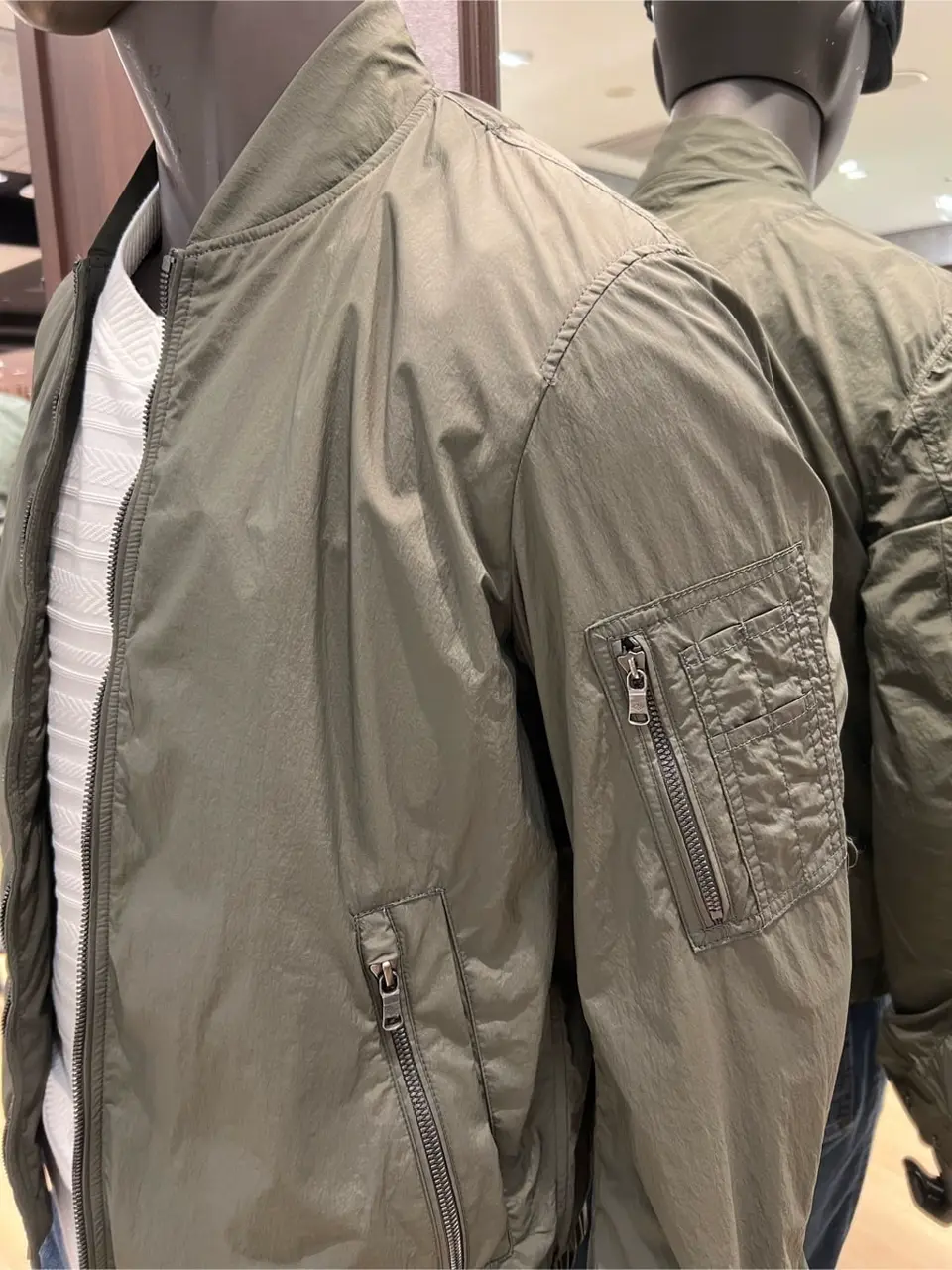 JOSEPH ABBOUD 上條 コーディネート画像