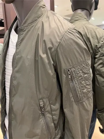 JOSEPH ABBOUD 上條 コーディネート画像