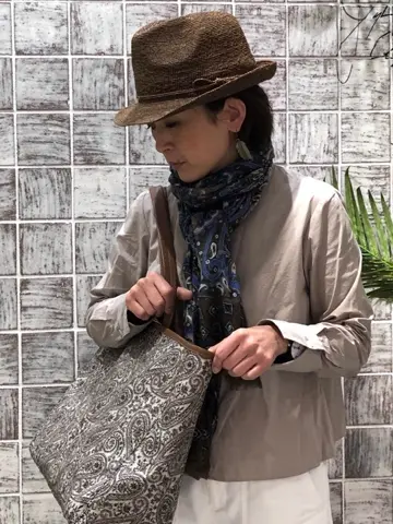 JOSEPH ABBOUD 西村 コーディネート画像