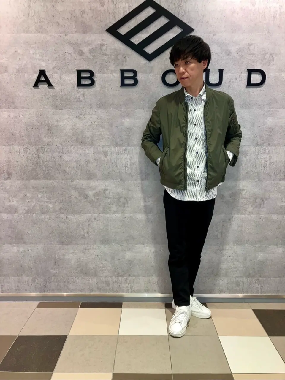 JOSEPH ABBOUD 足立 コーディネート画像