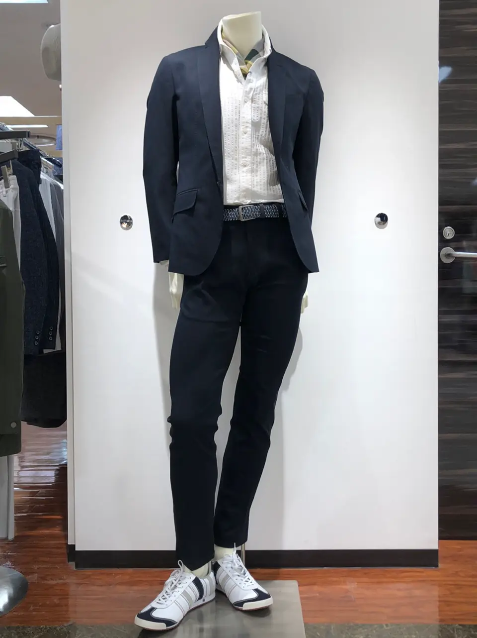  小籏 コーディネート画像