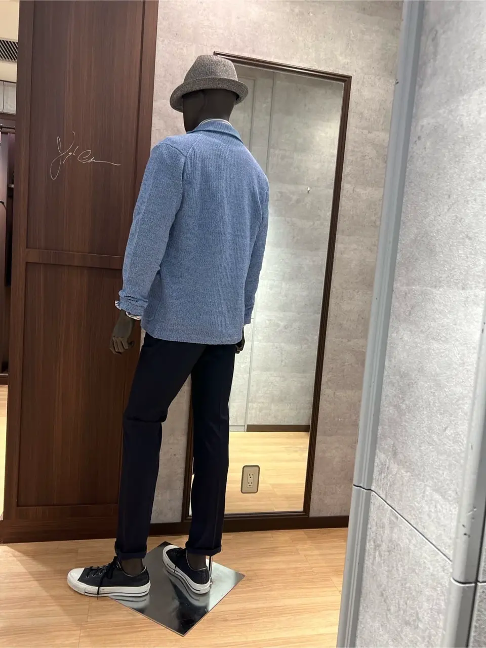 JOSEPH ABBOUD 上條 コーディネート画像