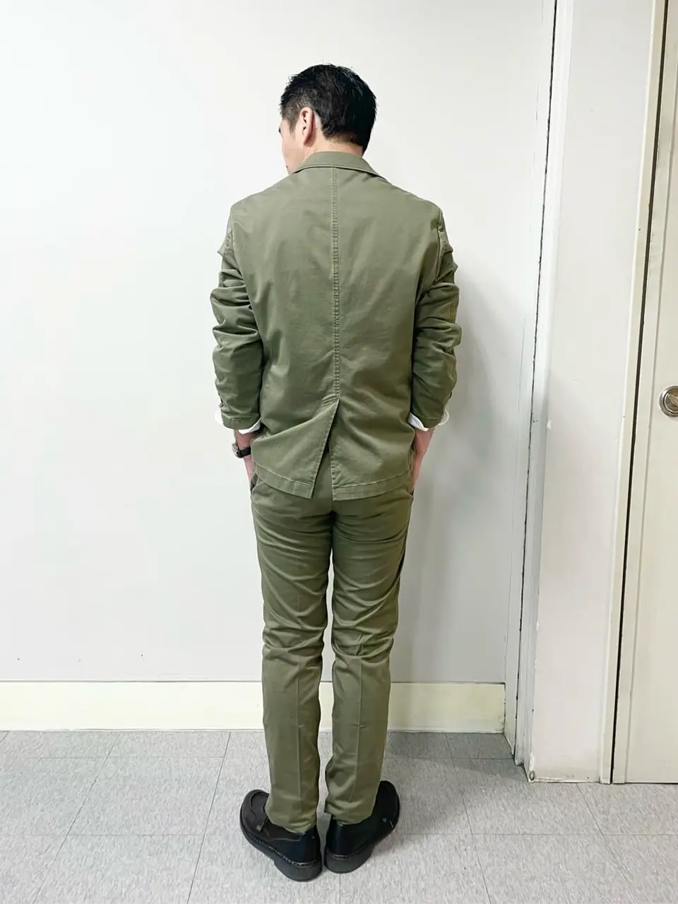 JOSEPH ABBOUD 小田 コーディネート画像