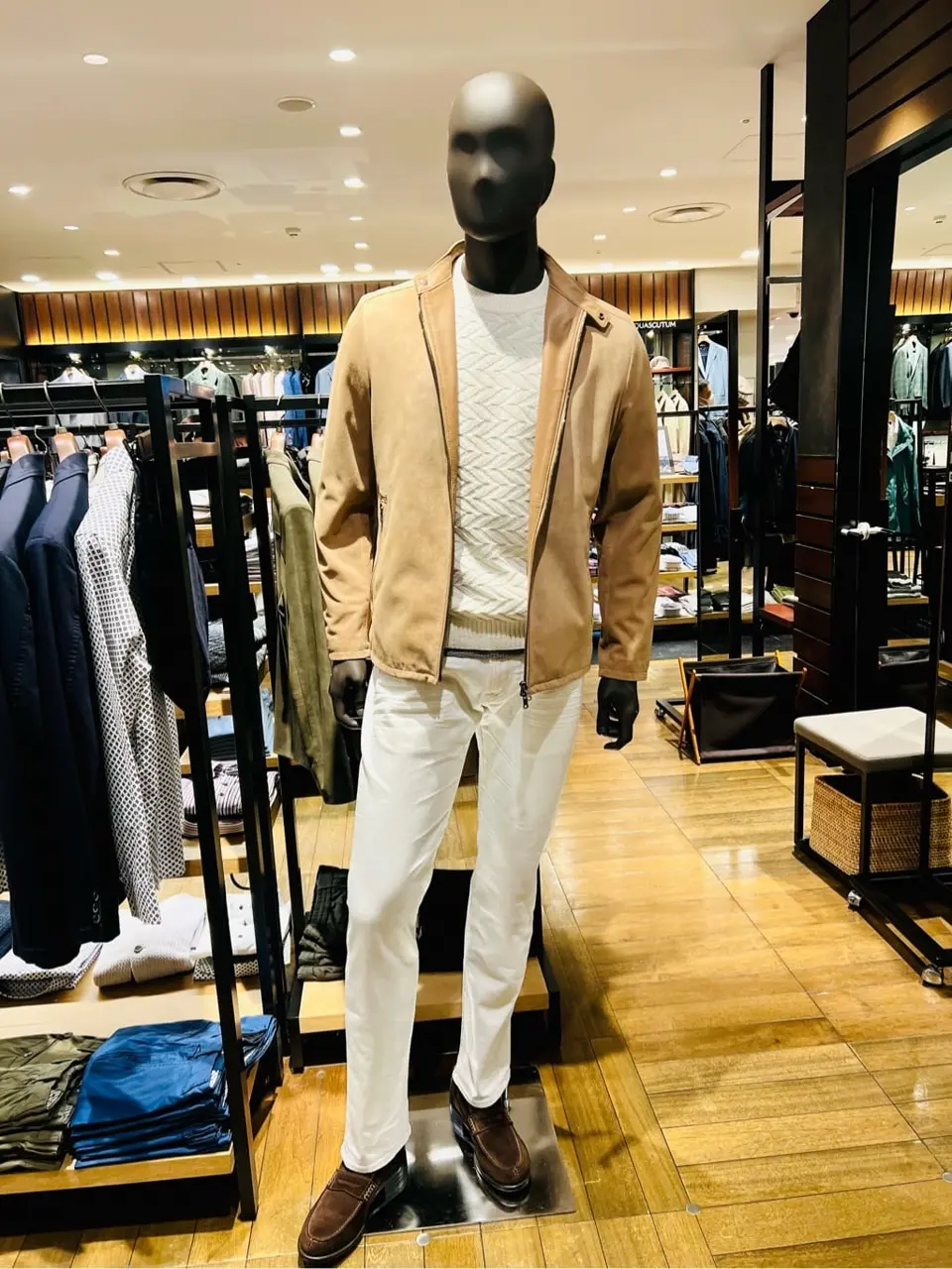 JOSEPH ABBOUD 新林 コーディネート画像