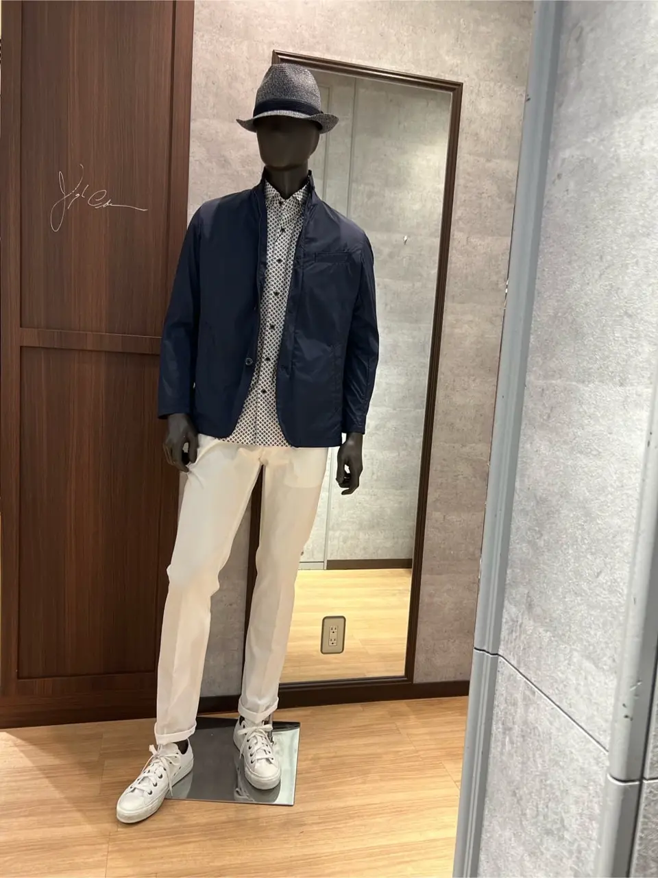 JOSEPH ABBOUD 上條 コーディネート画像