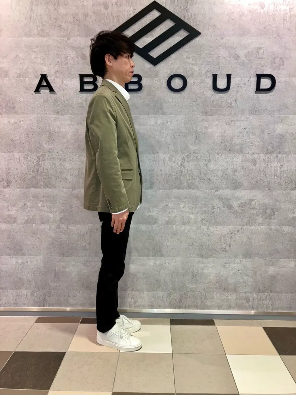 JOSEPH ABBOUD 足立 コーディネート画像