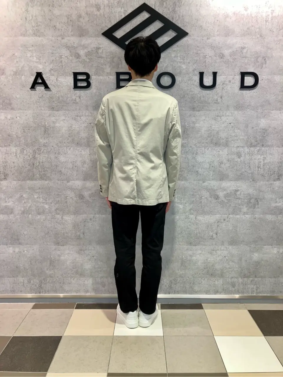 JOSEPH ABBOUD 足立 コーディネート画像