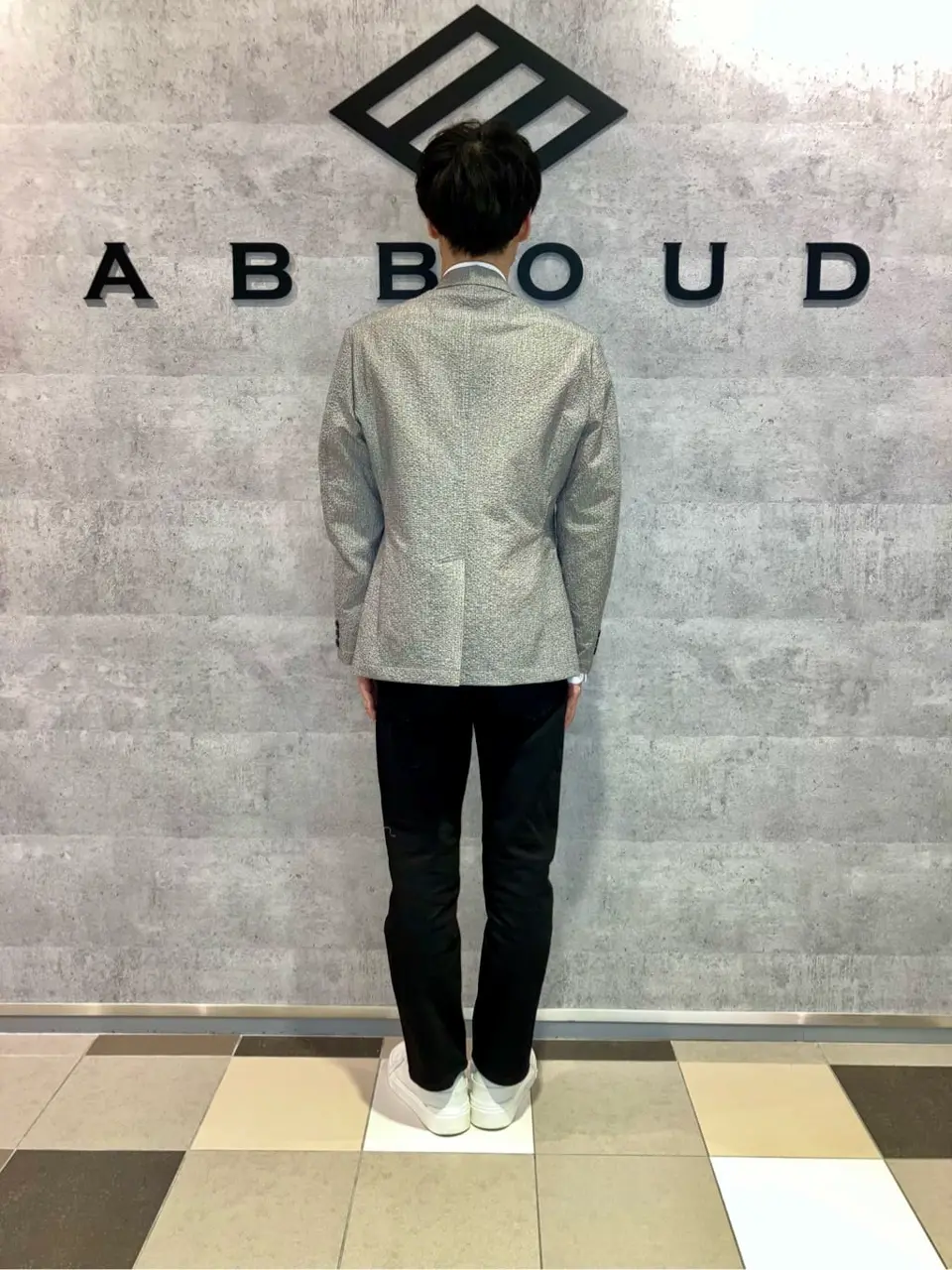 JOSEPH ABBOUD 足立 コーディネート画像