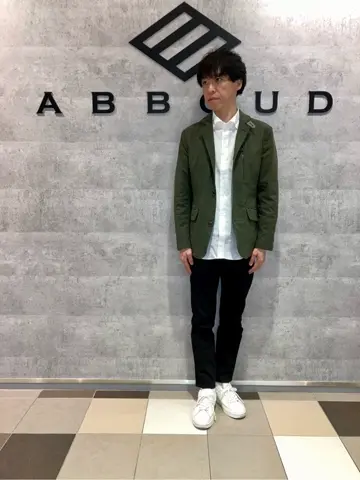 JOSEPH ABBOUD 足立 コーディネート画像