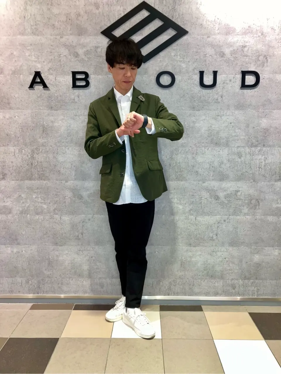 JOSEPH ABBOUD 足立 コーディネート画像