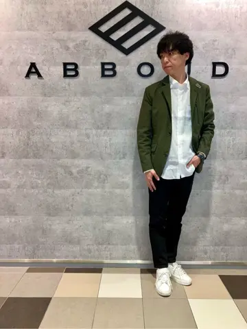 JOSEPH ABBOUD 足立 コーディネート画像