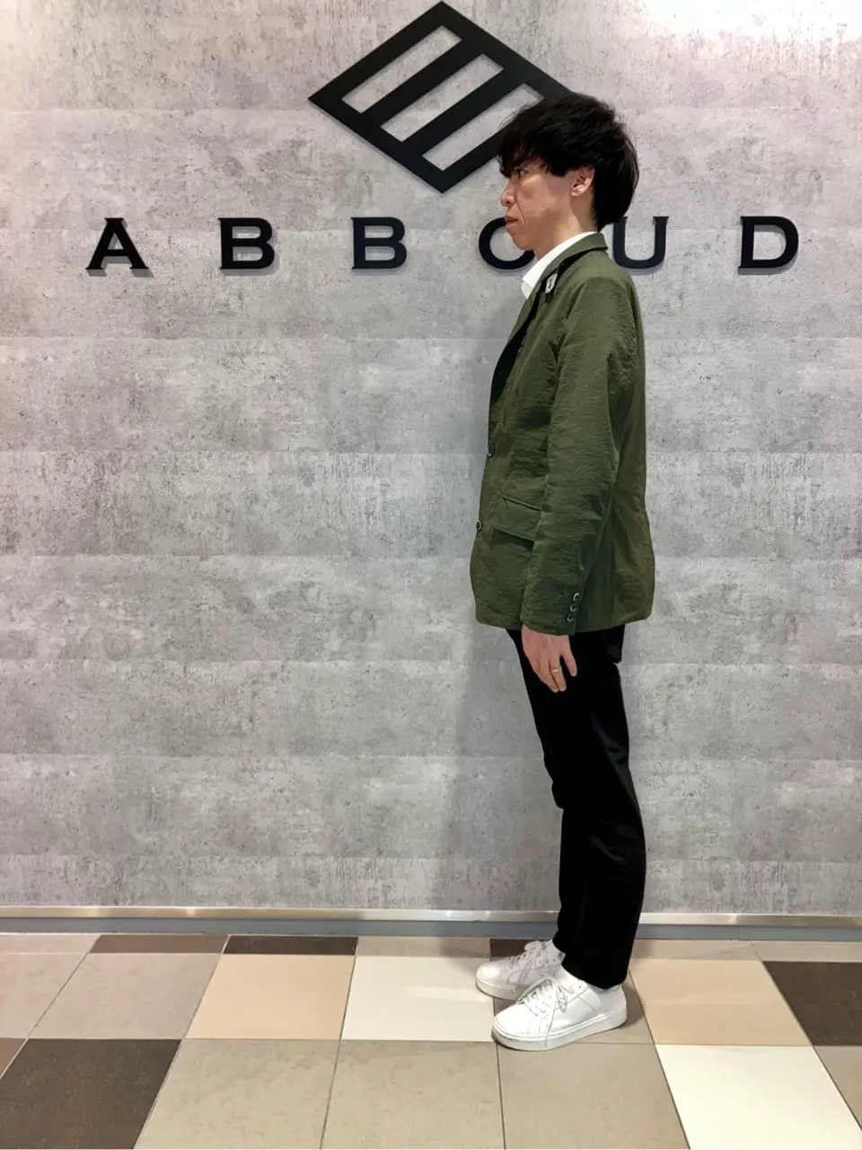 JOSEPH ABBOUD 足立 コーディネート画像