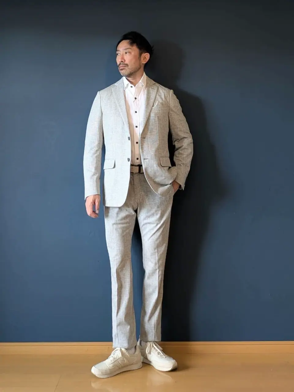 JOSEPH ABBOUD 安東 コーディネート画像