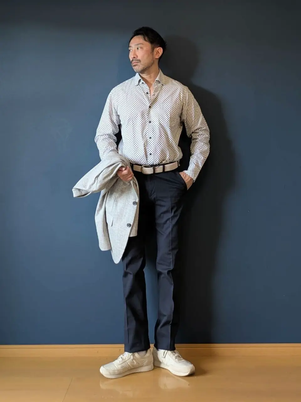 JOSEPH ABBOUD 安東 コーディネート画像