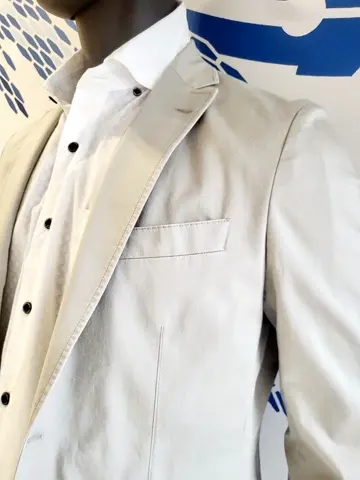 JOSEPH ABBOUD 亀井 コーディネート画像