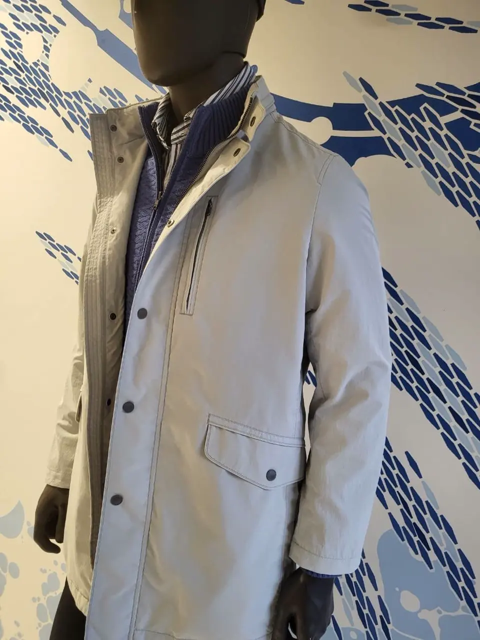 JOSEPH ABBOUD 亀井 コーディネート画像