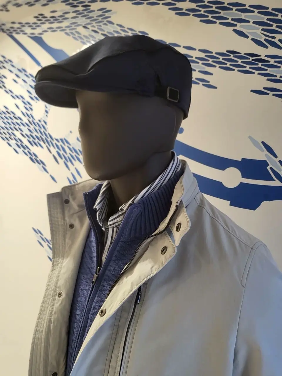 JOSEPH ABBOUD 亀井 コーディネート画像